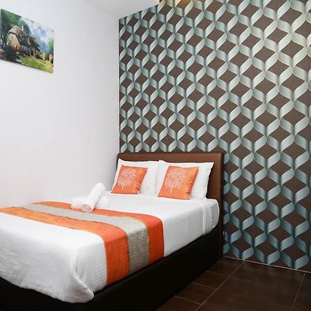 Oyo 250 Palazzo Hotel Kulai Johor Bahru Exterior photo